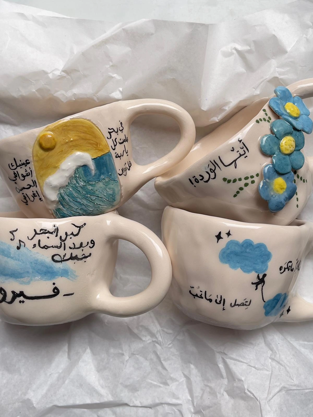 El yapımı adaçayı yeşili seramik vazo